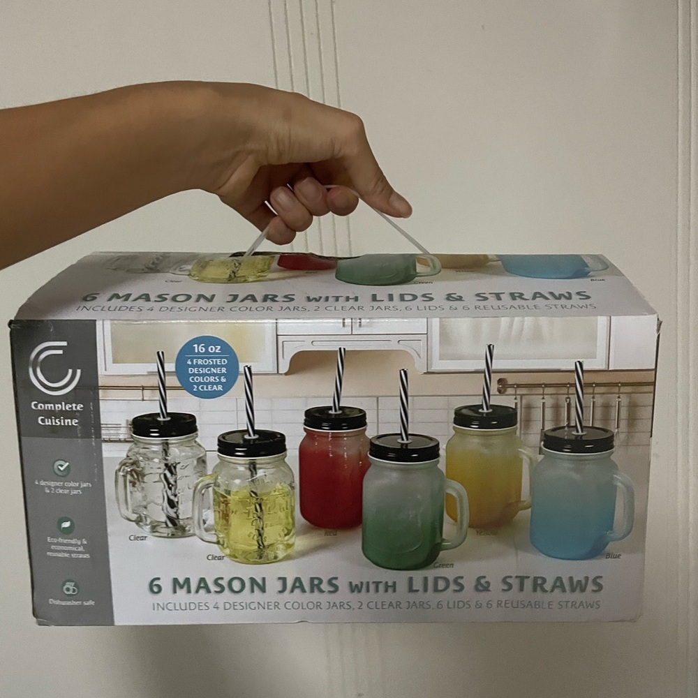 Complete Cuisine Mason Jars with Lids and Straws